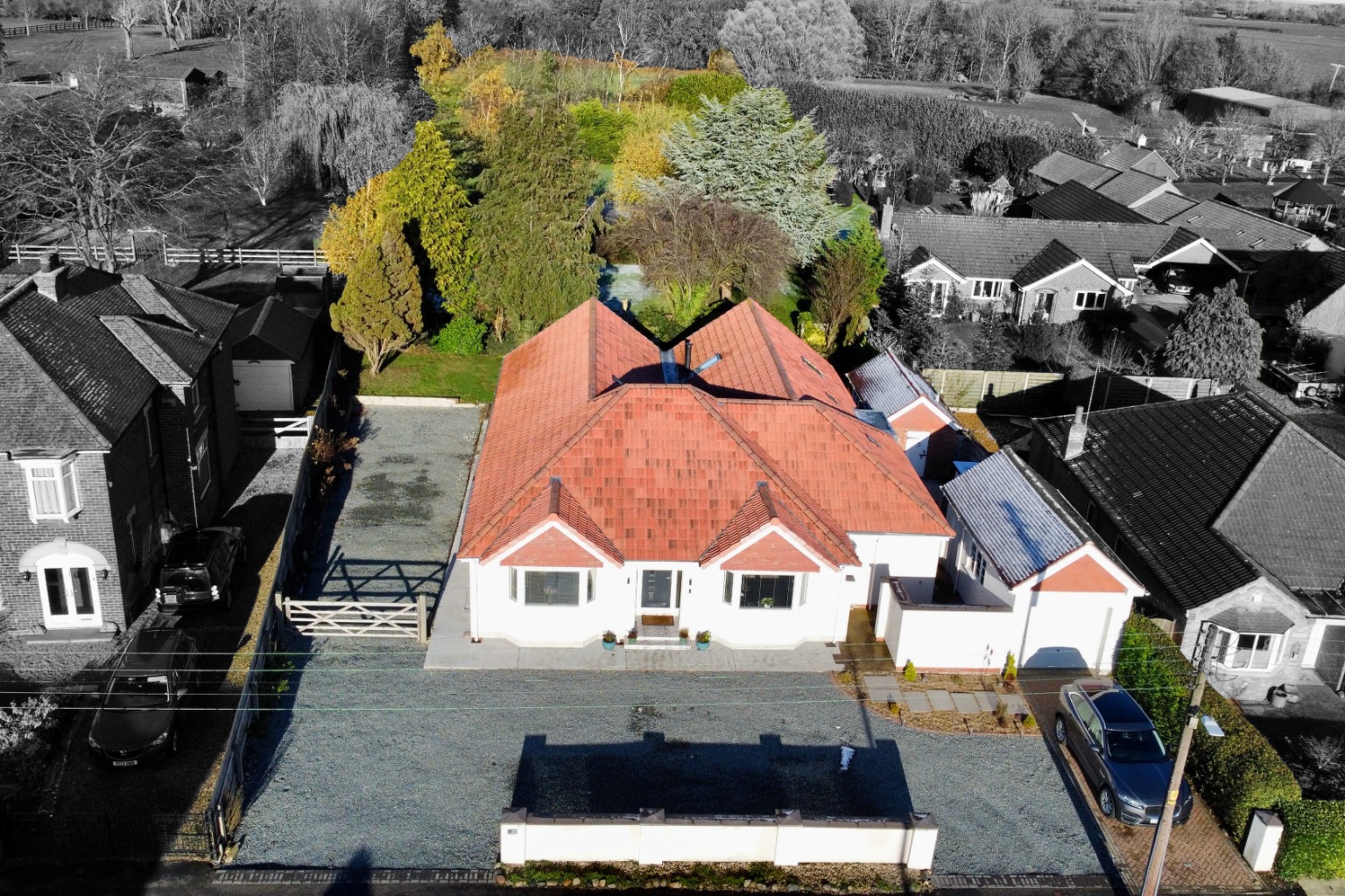 Detached Bungalow: for sale in Cranswick Driffield