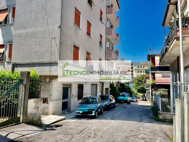 Building for sale, Via Michelangelo Buonarroti (Pontecorvo, Italy)