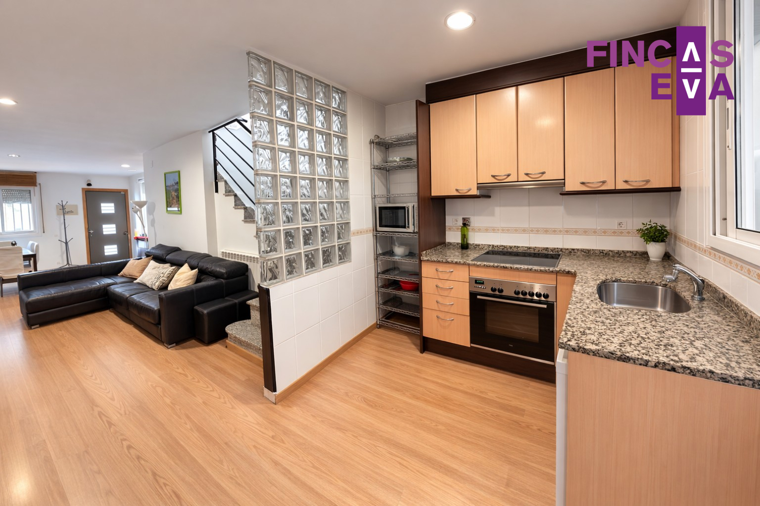 Condo for sale, 45 Plaça Lluís Solà Escofet (Badalona, Spain)