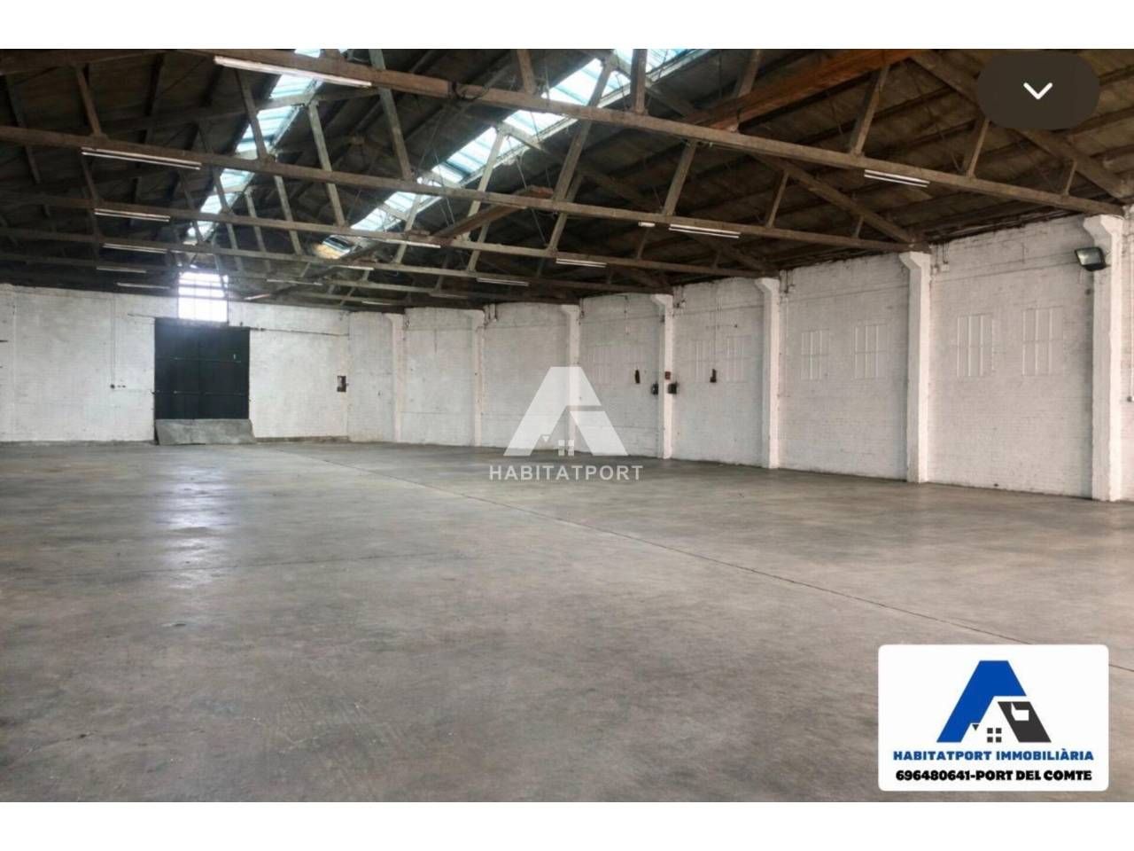 Building for sale in Berga, Spain