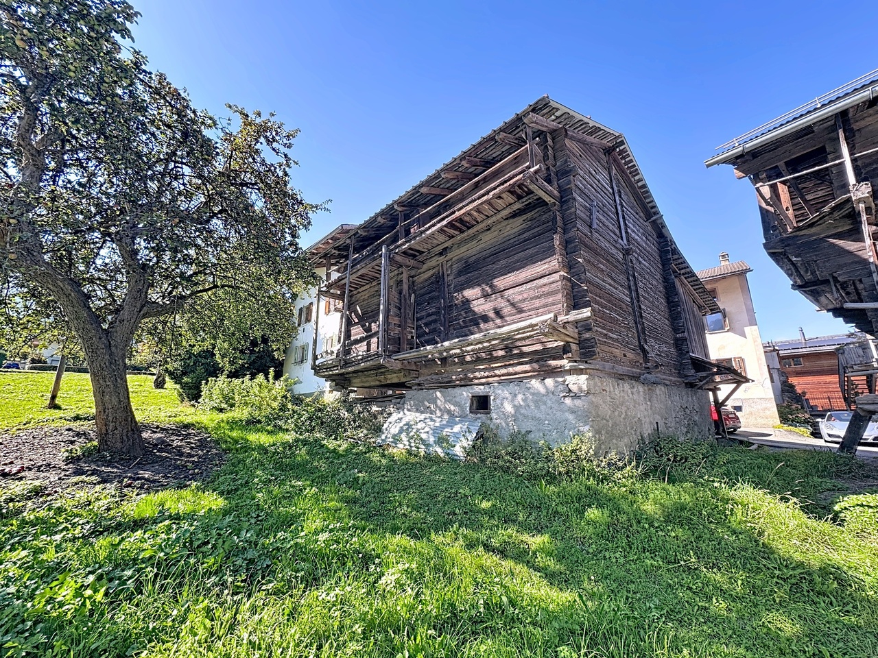 Authentic Valais Raccard to renovate