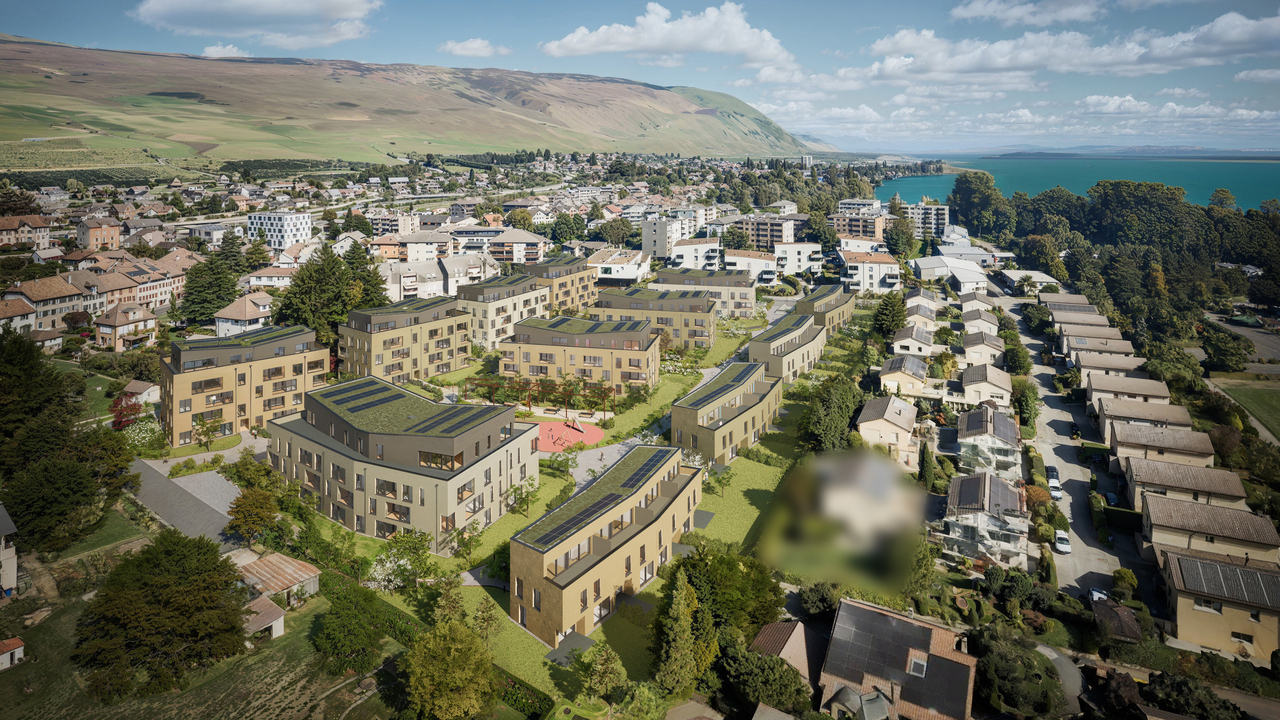 In the heart of the Landiron: the Peaches behind the Church