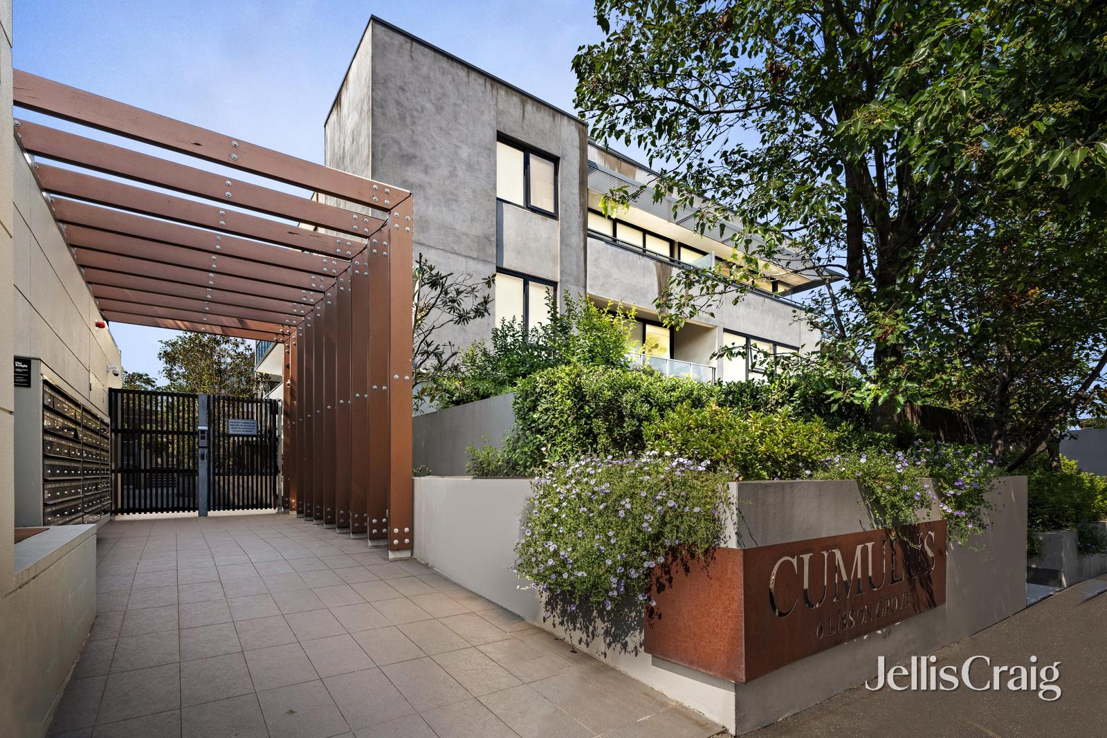 Prime Location, Urban Appeal