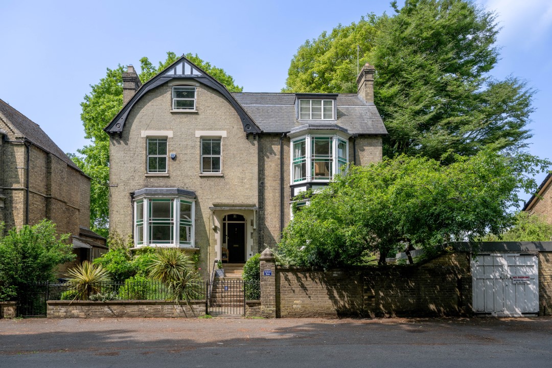 Detached House: for sale in Wisbech