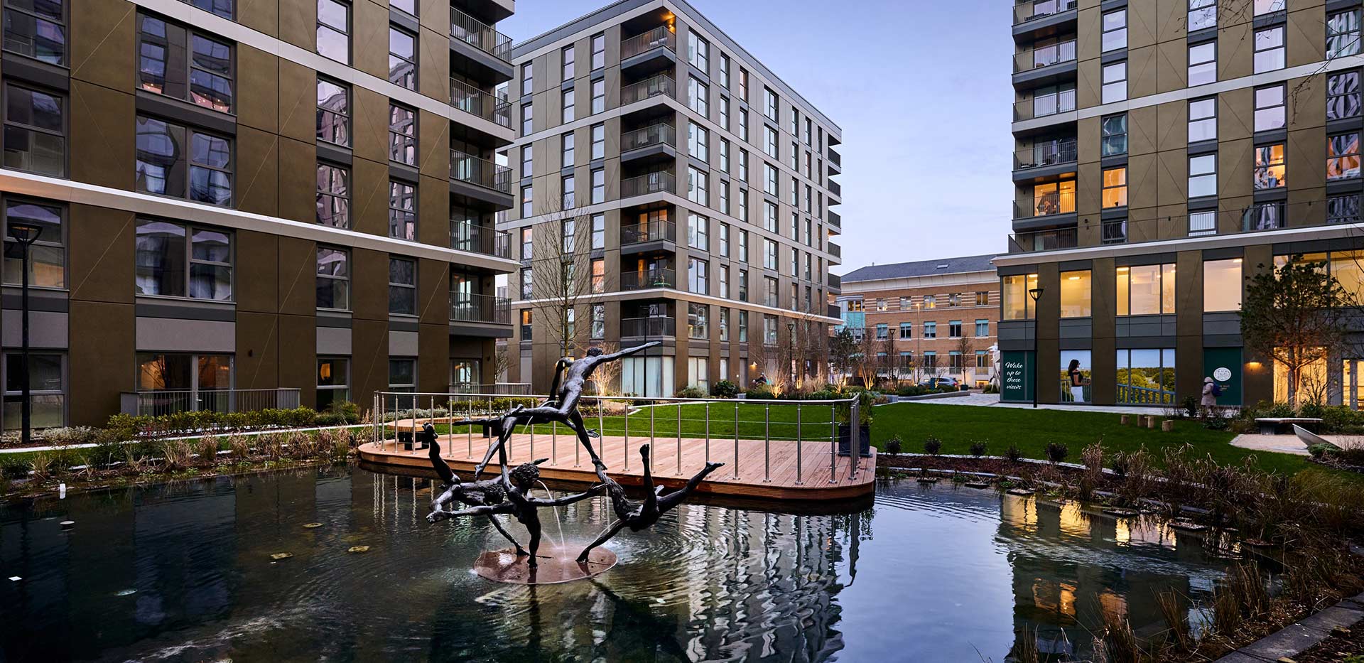 Stylish Homes in Staines-upon-Thames with Exclusive Amenities