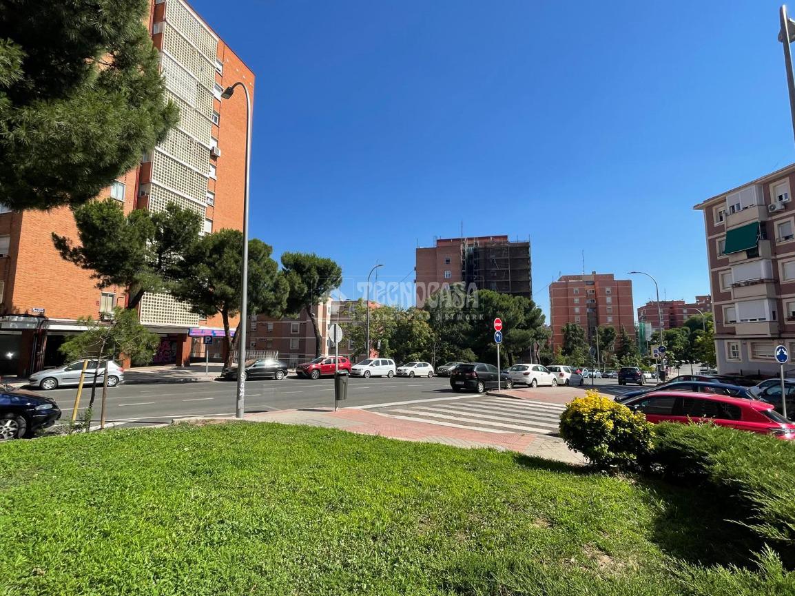 Commercial for sale in Madrid, Spain