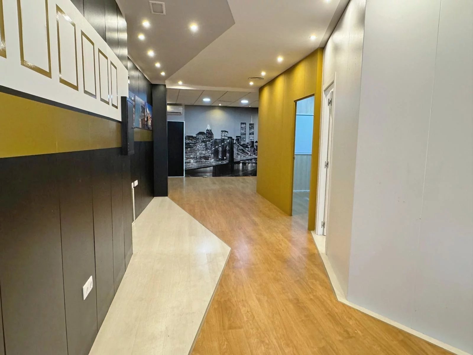 Building for sale in Guardamar del Segura, Spain