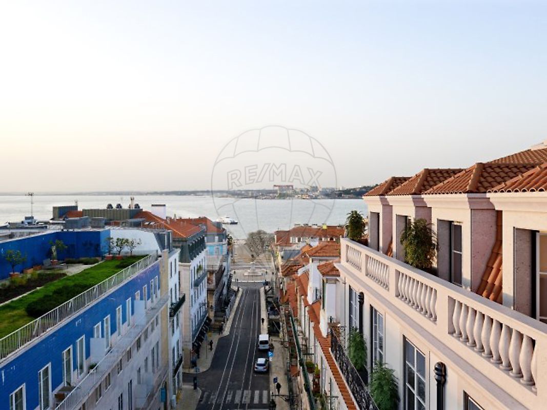 Condo for sale in Lisbon, Portugal