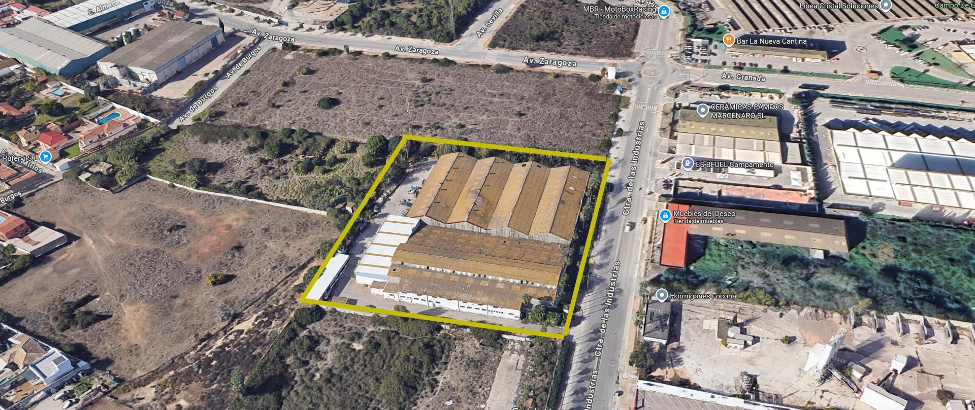 Industrial complex in Polígono Industrial de Campamento – Carretera de las Industrias (La Línea de la Concepción)