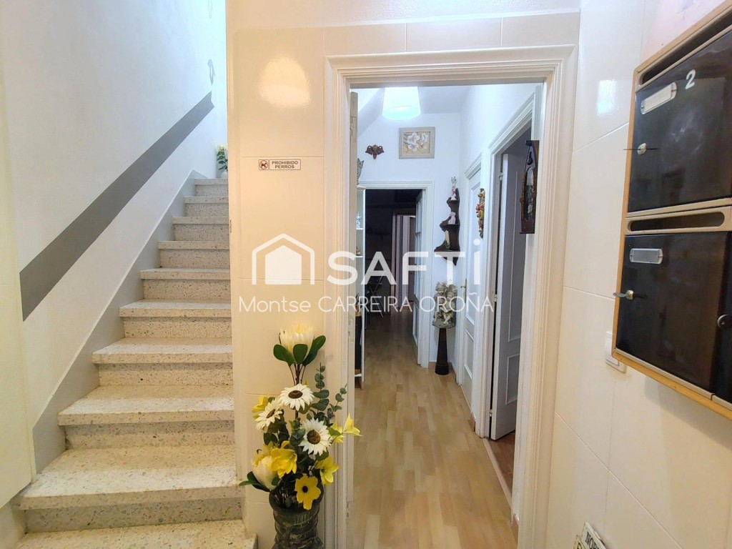 Residential building For sell in Santiago De Compostela in La Coruña