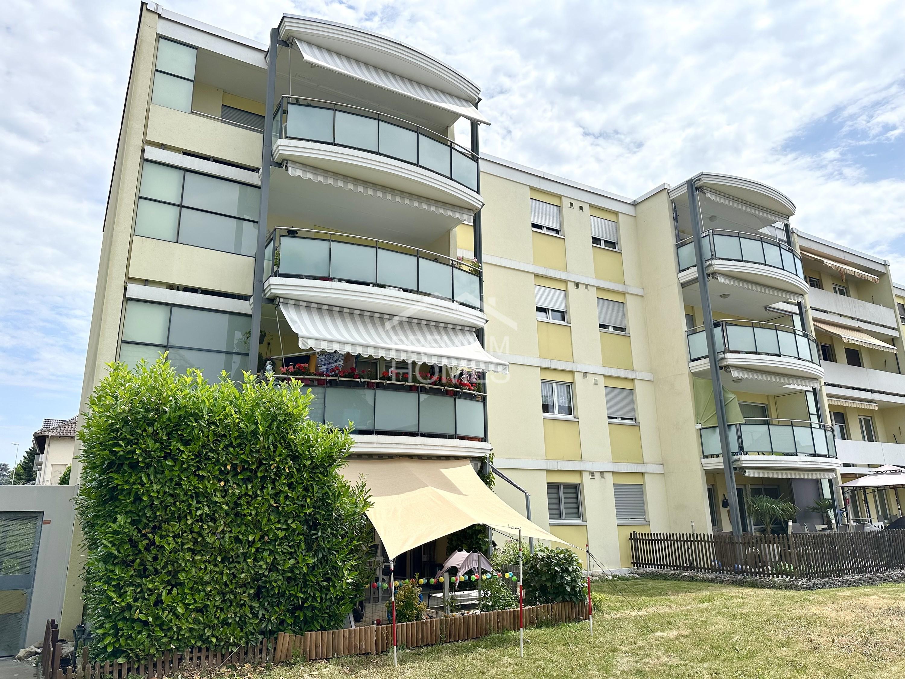 Move in and feel good: Bright apartment with an open living concept