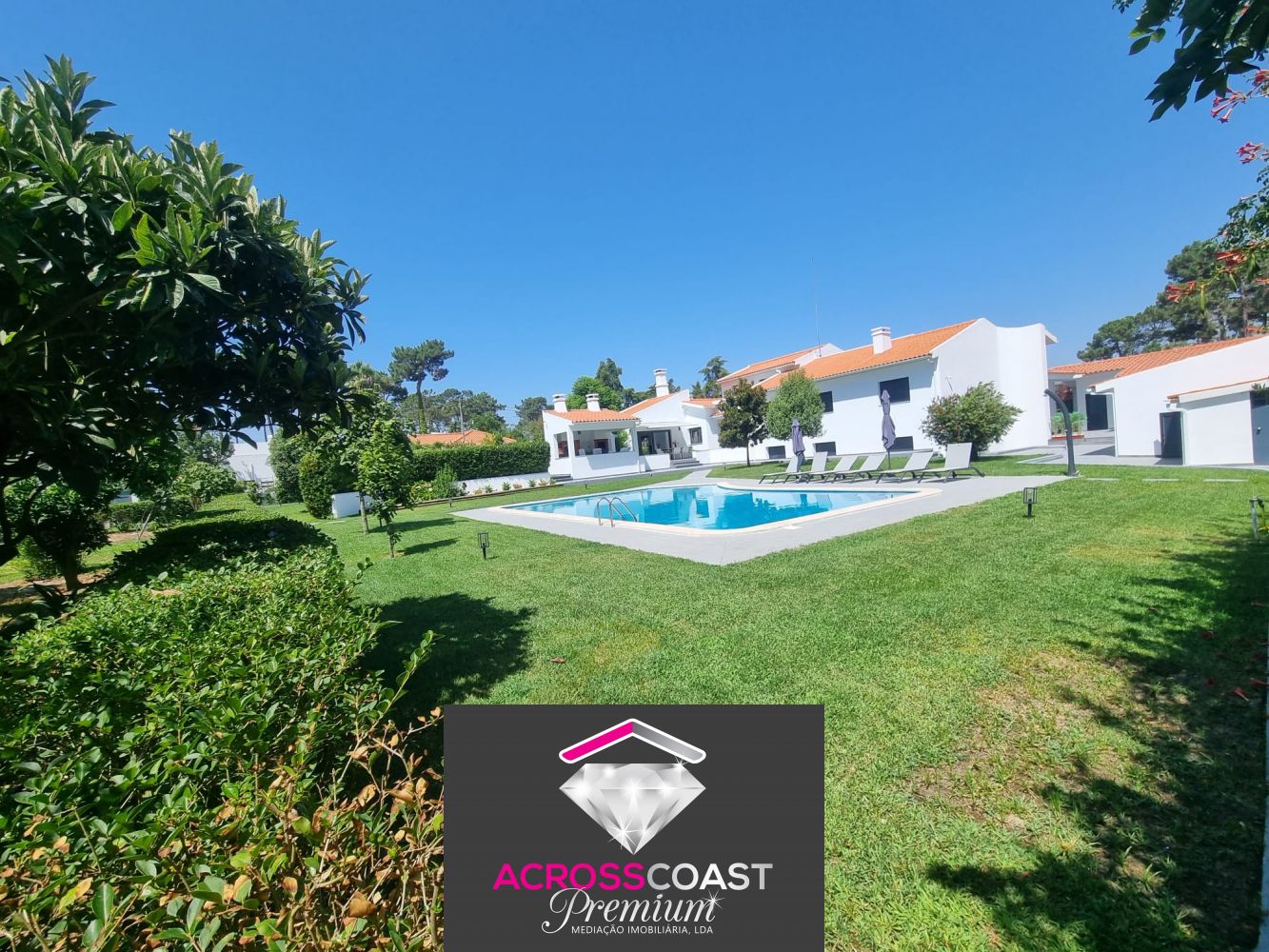 House T4+2; swimming pool and garden plot 2080m2 - Verdizela near beach