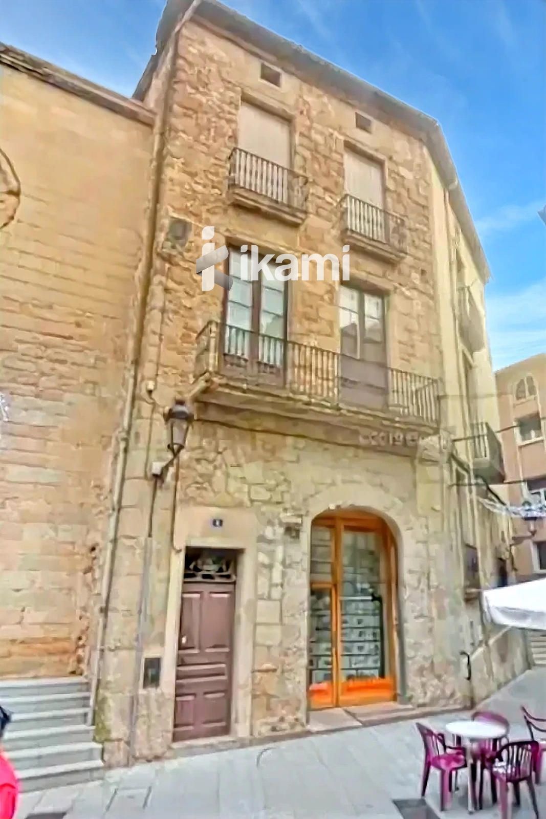 Building for sale in Berga, Spain