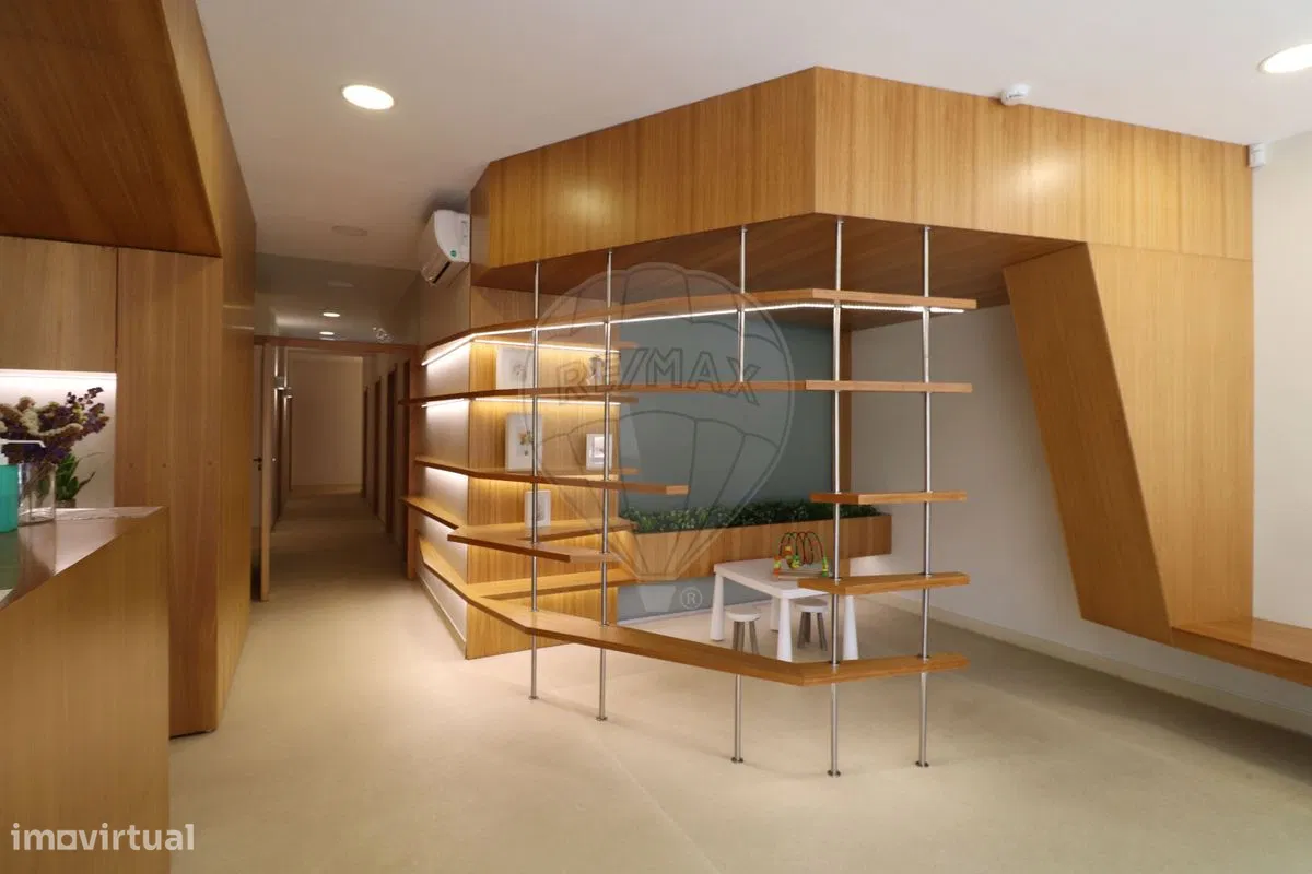 Commercial for sale, Porto (Matosinhos e Leça da Palmeira, Portugal)