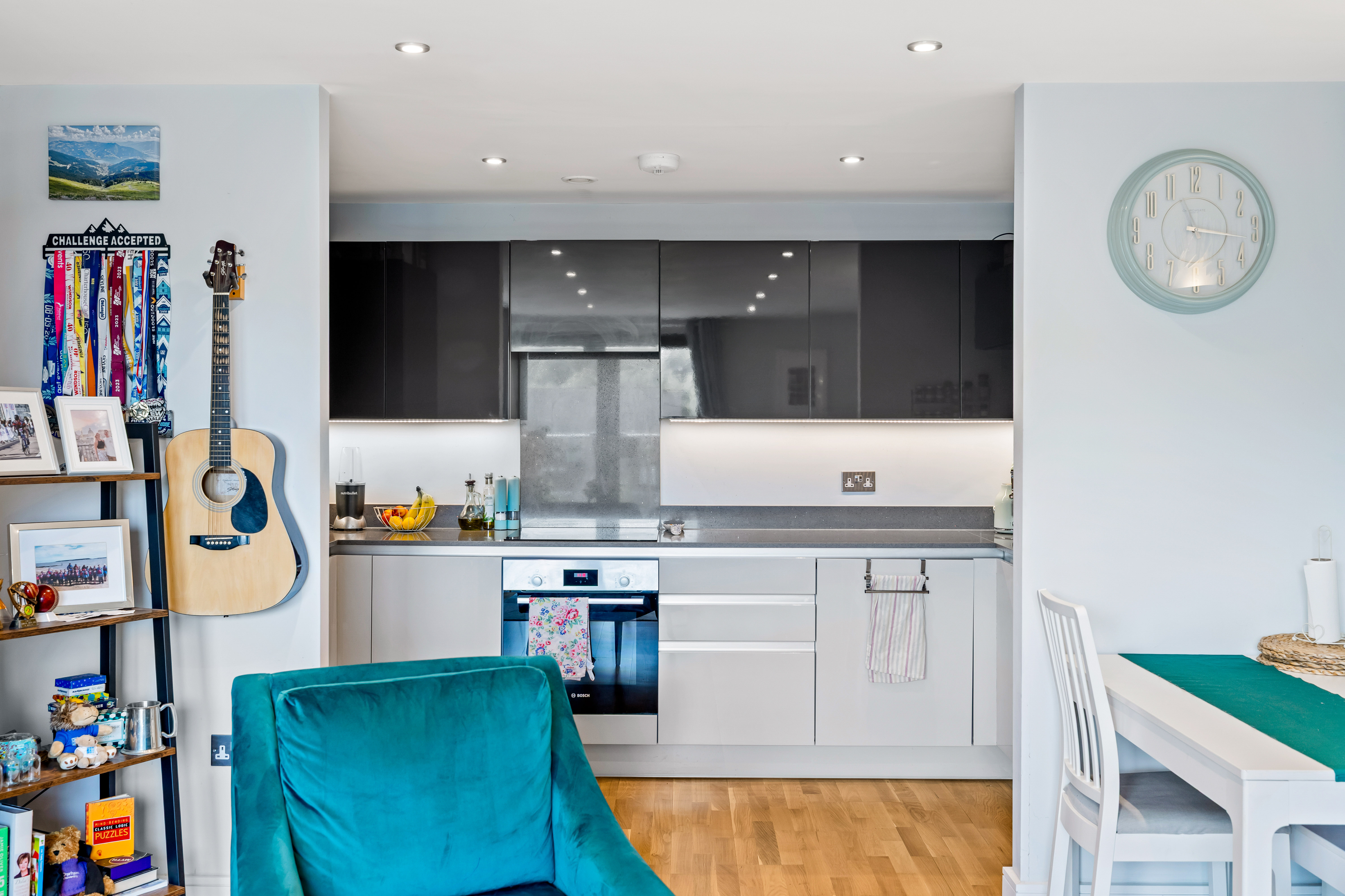 Catteshall Lane,Godalming,GU7 1DE - £300000