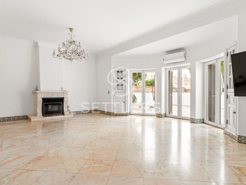 T3+4 Townhouse in Cascais