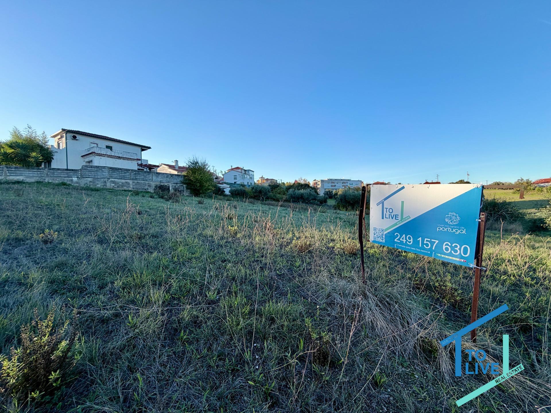 Urban Lot of 3,820 m2 in Alto do Piolhinho – Unique Opportunity Near Tomar