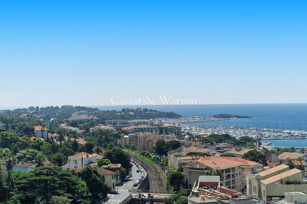 Sea view, high floor