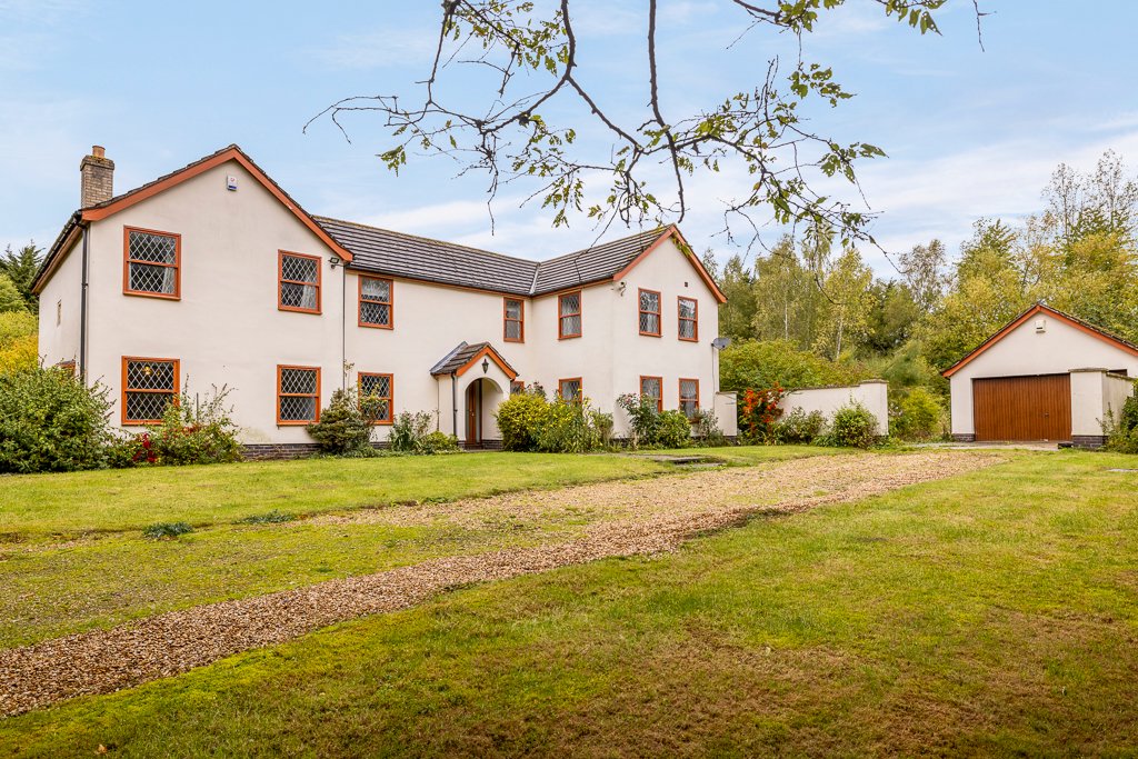 Detached House: for sale in Lincolnshire