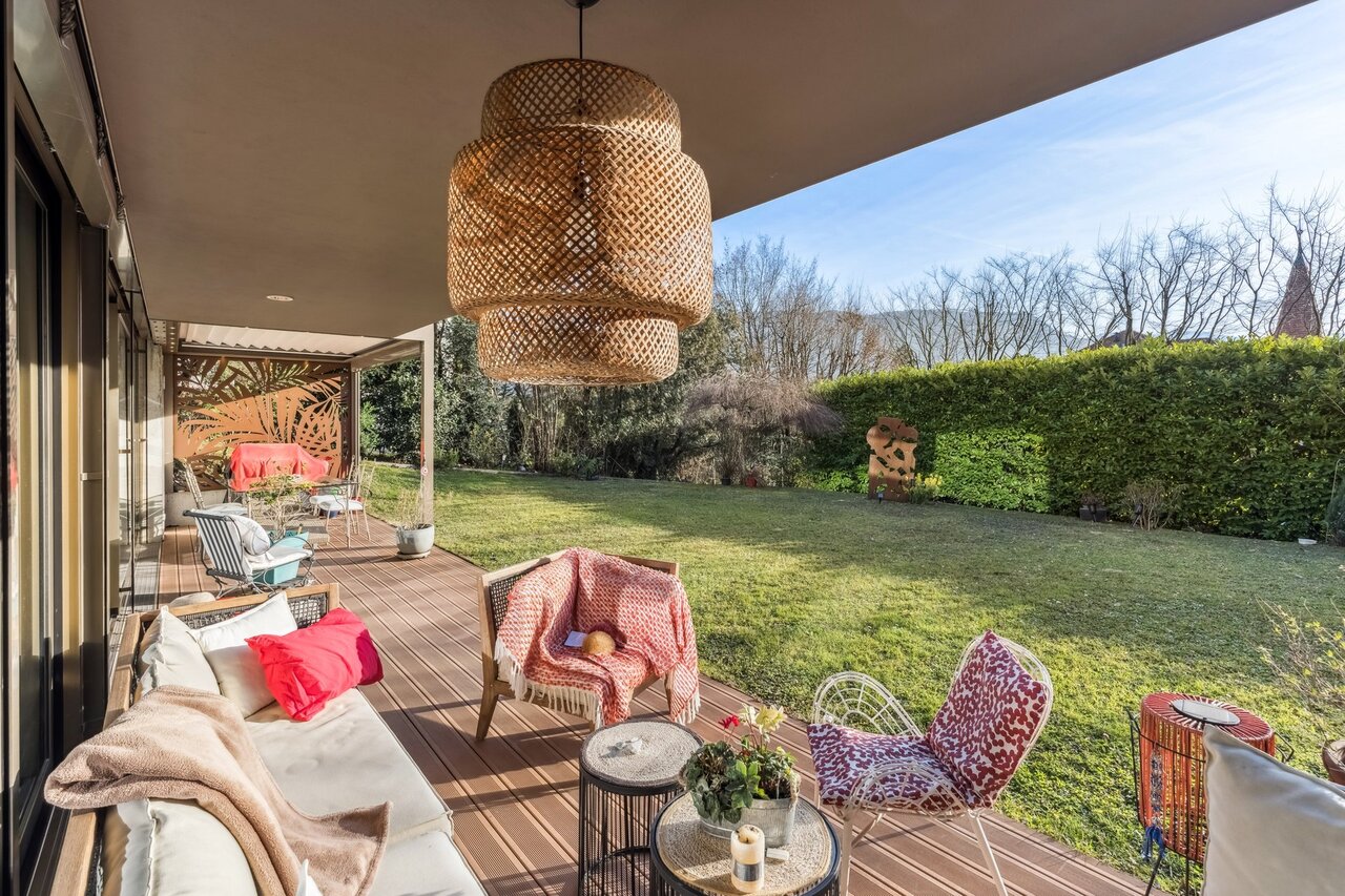 Champel Superb 6-room duplex with garden