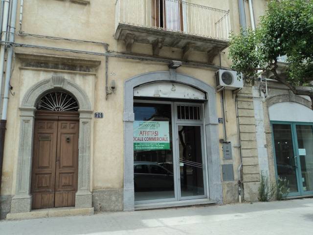 Building for sale, Viale Principe Umberto, 72 (Caltagirone, Italy)