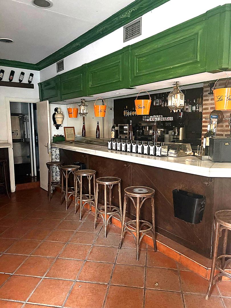 Commercial for sale in Madrid, Spain