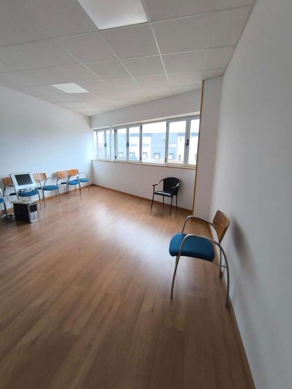 Commercial Premises For sell in Cabanillas Del Campo in Guadalajara