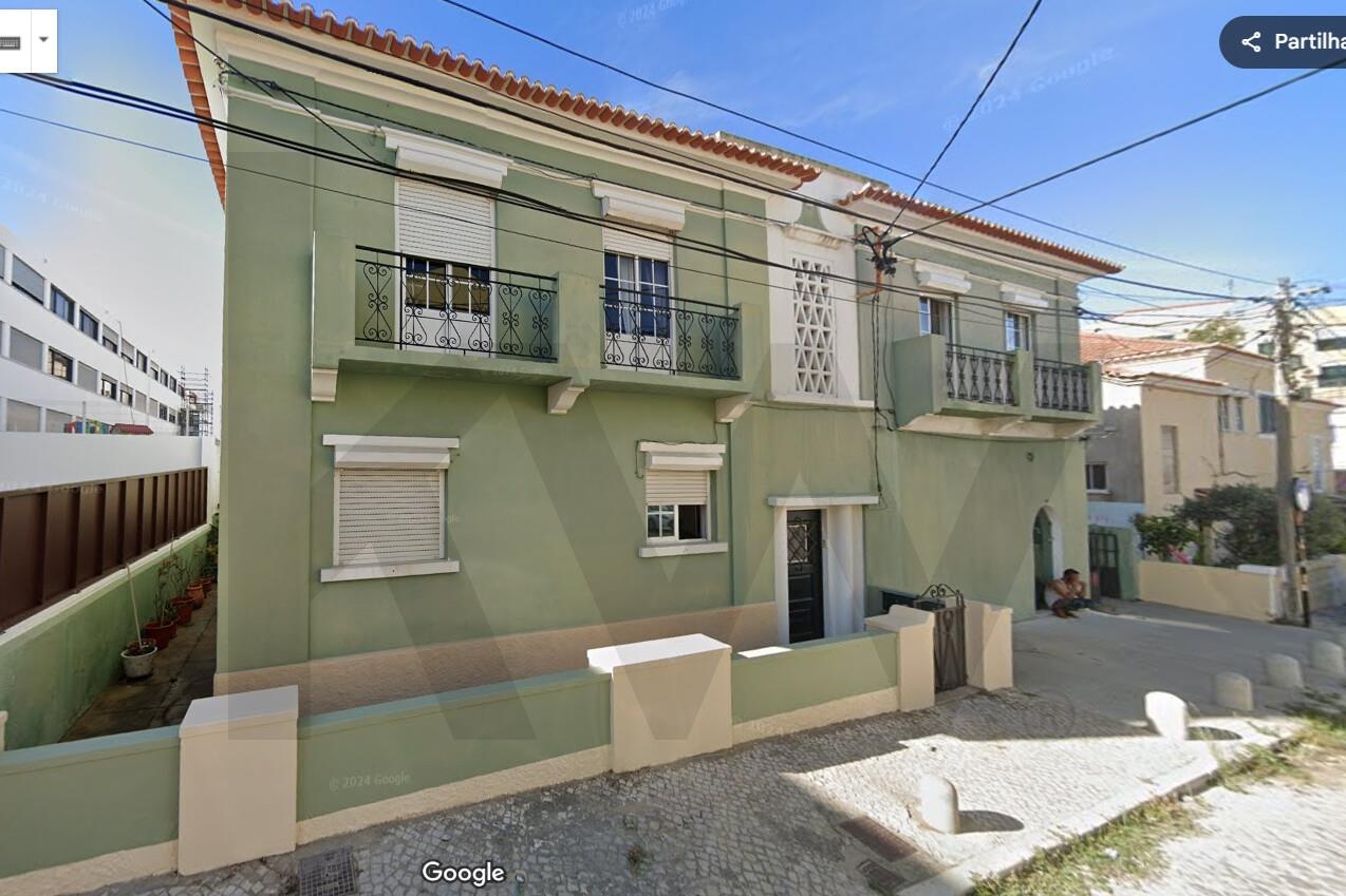 Semi-detached house for rent in Costa de Caparica