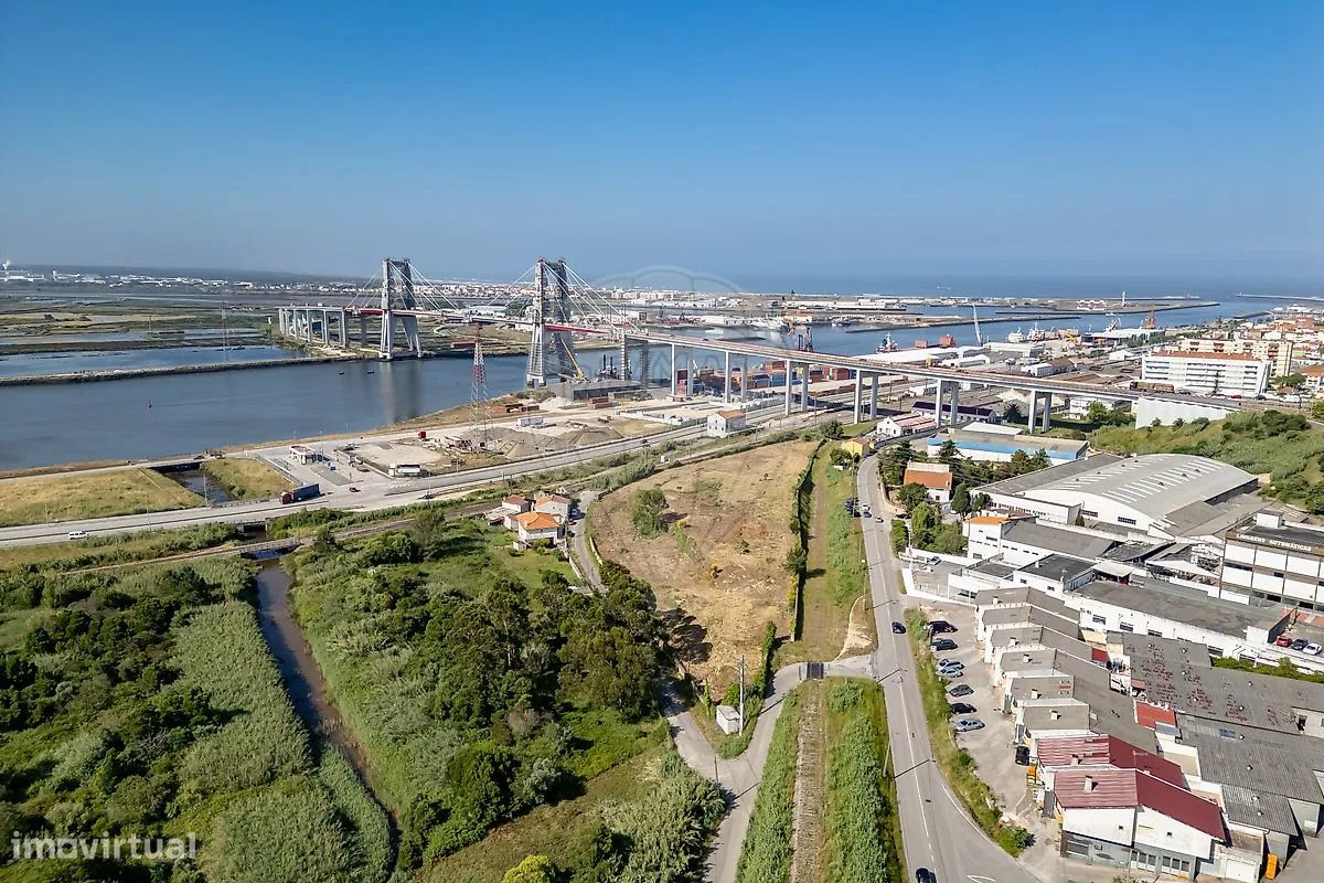 Commercial for sale, Coimbra (Buarcos, Portugal)