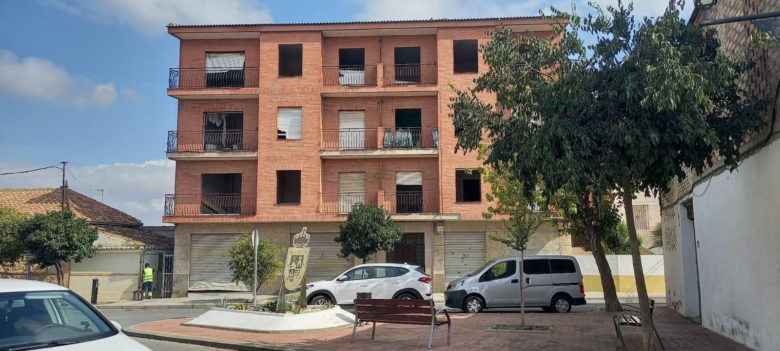 building to renovate in Alhendin