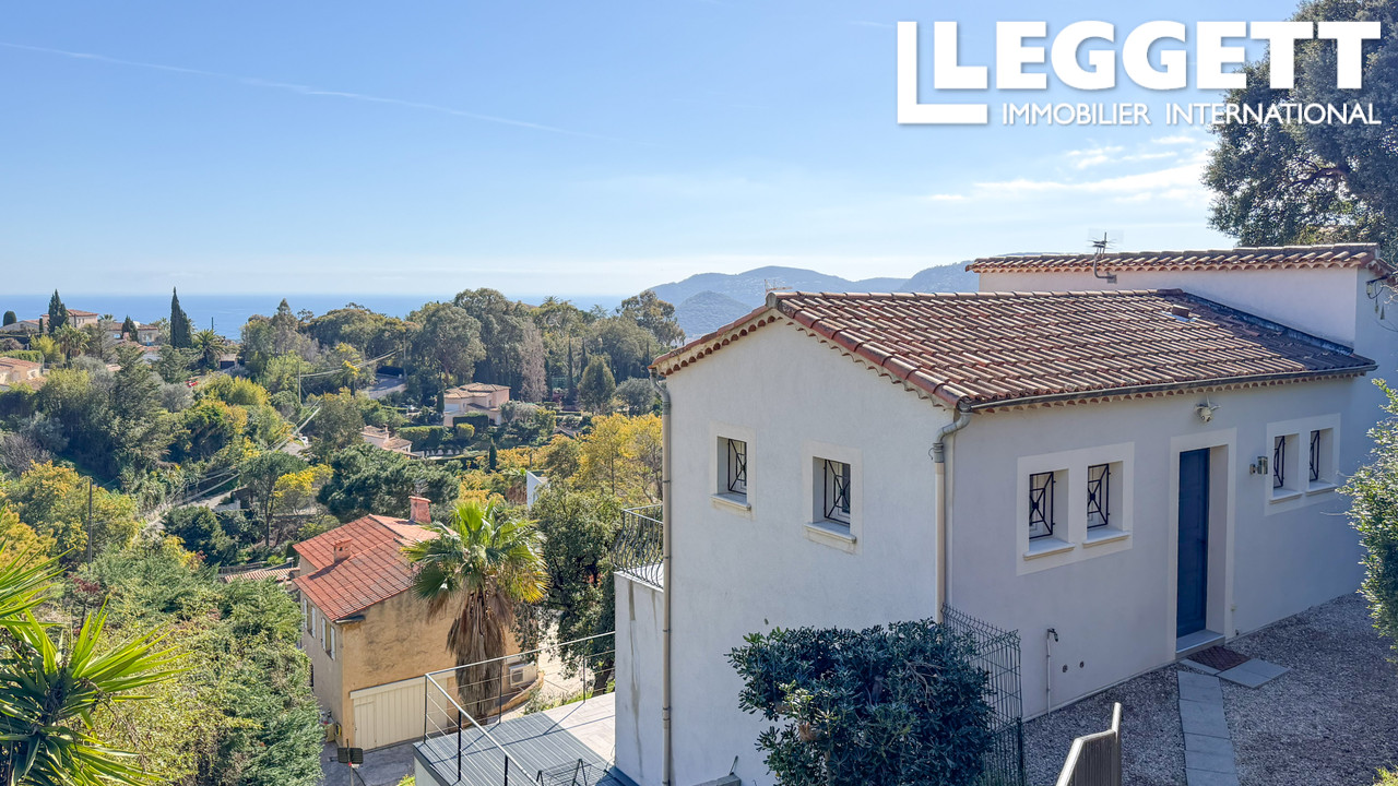 Individual villa with sea views, Mandelieu-la-Napoule