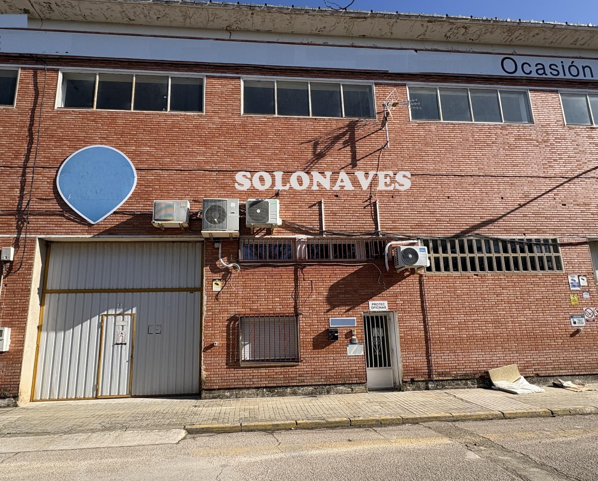 Commercial for sale in Zaragoza, Spain