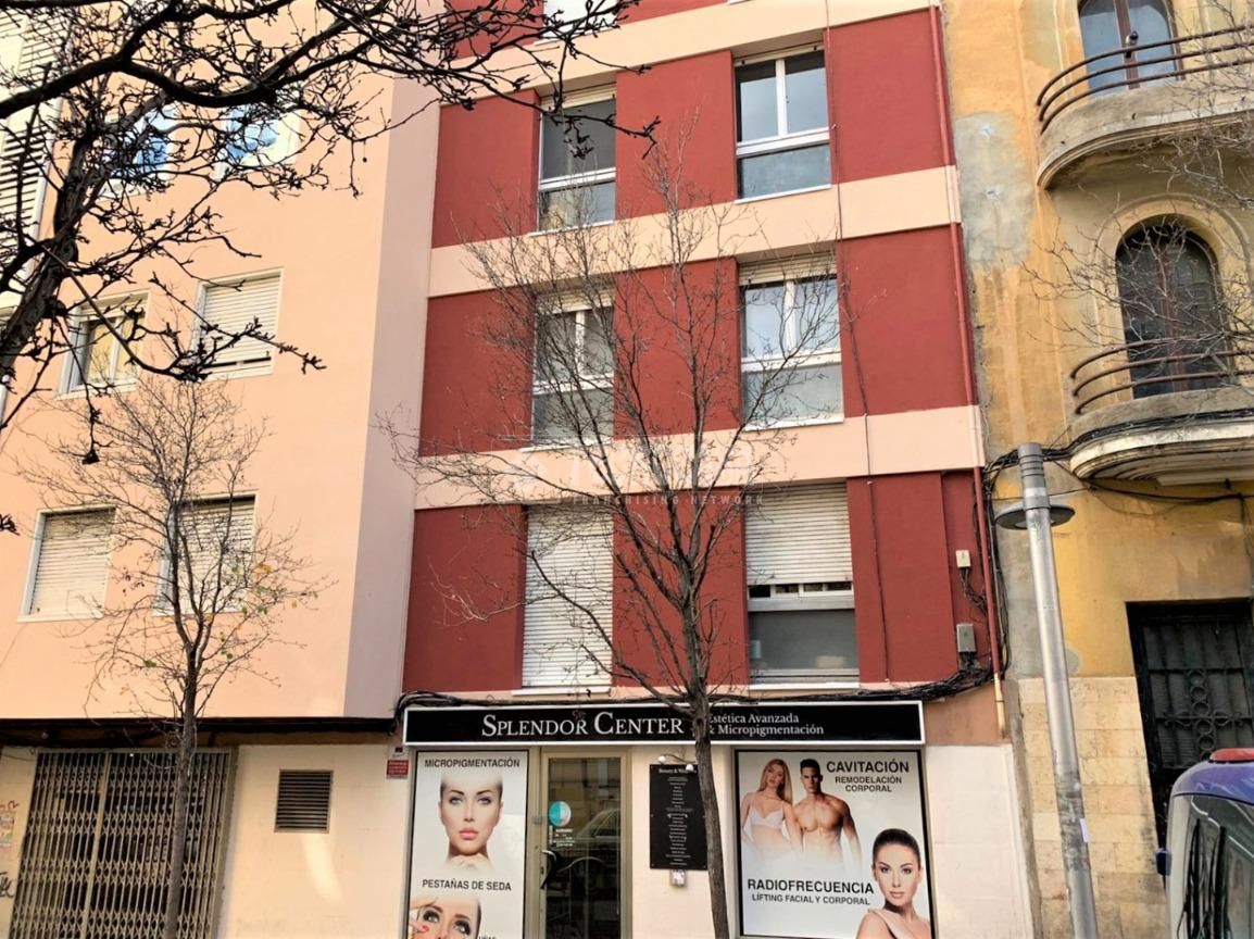 Commercial for sale in Tarragona, Spain