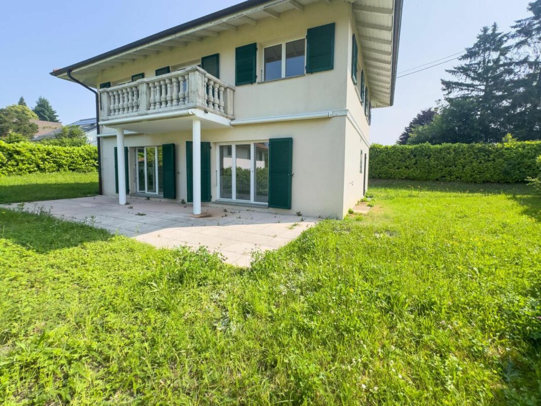 Detached 7-room villa in Aubonne