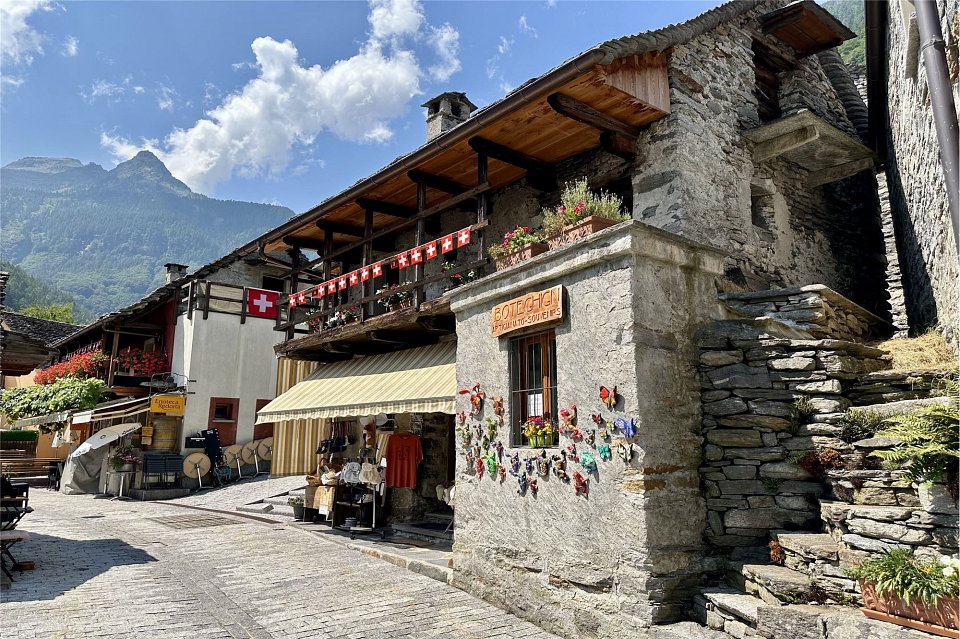 Rustico da sogno nel cuore di Sonogno anche come residenza secondaria