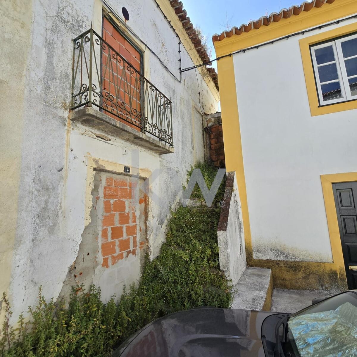 Investment: Residential Building | Historic Center of Abrantes