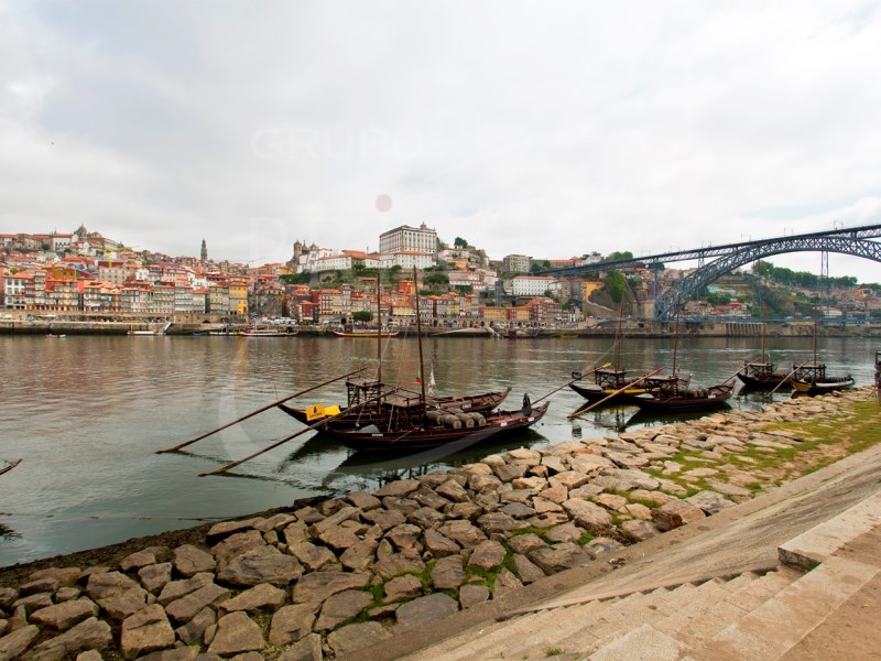 Building for Sale with Local Accommodation License - Historic Area of Vila Nova de Gaia