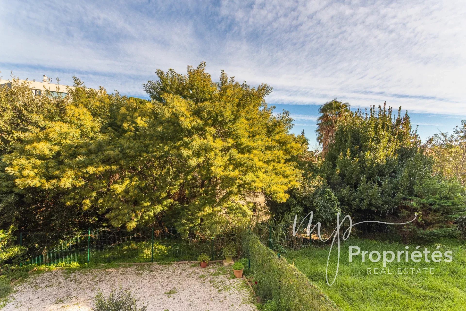 Appartement à vendre - Private, secure residence with swimming pool, just a few minutes' walk from Cavalaire town center