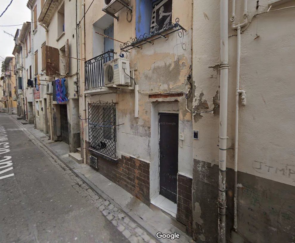 Building for sale in Perpignan, France
