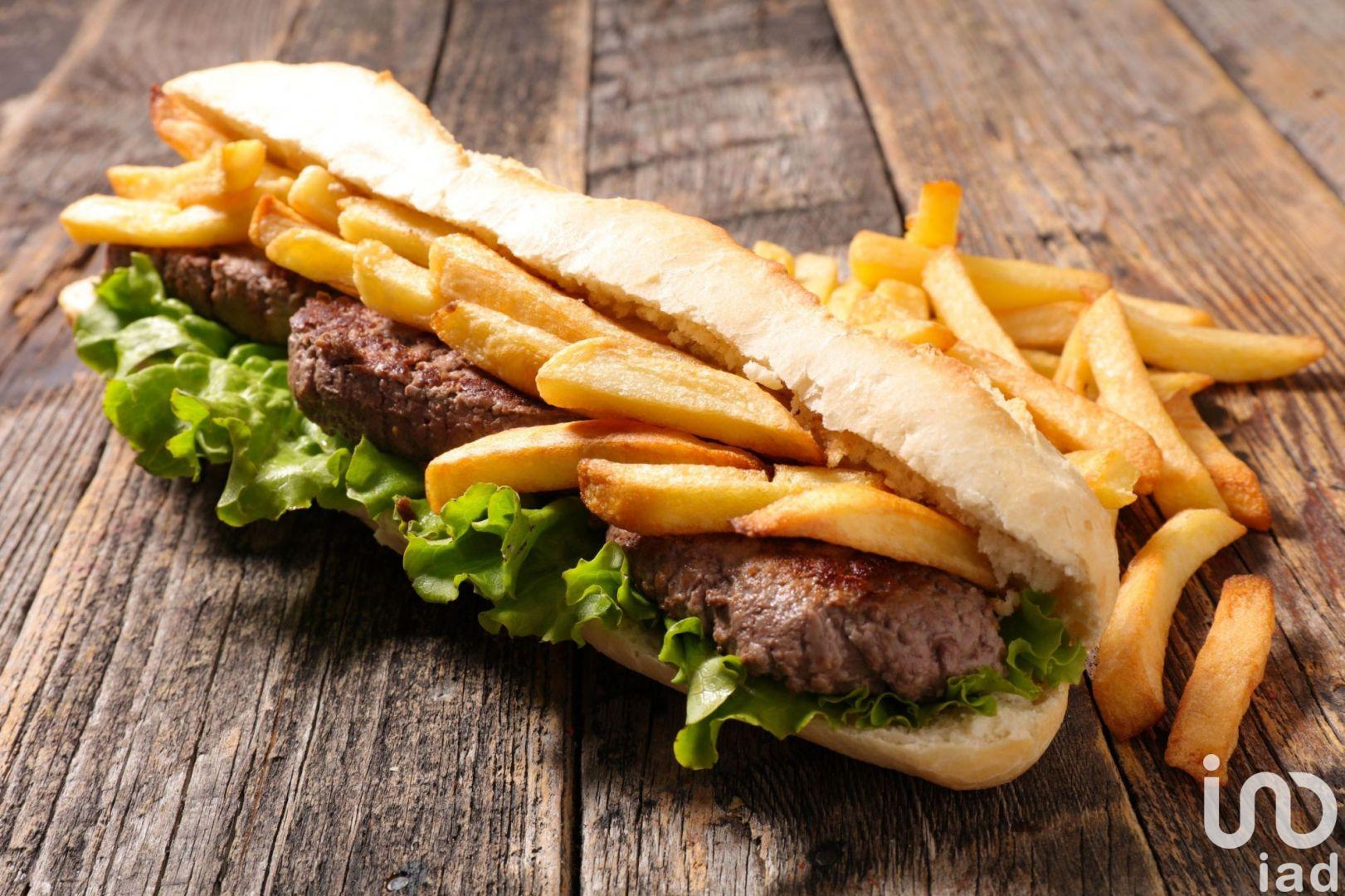 Building for sale in Clermont-Ferrand, France