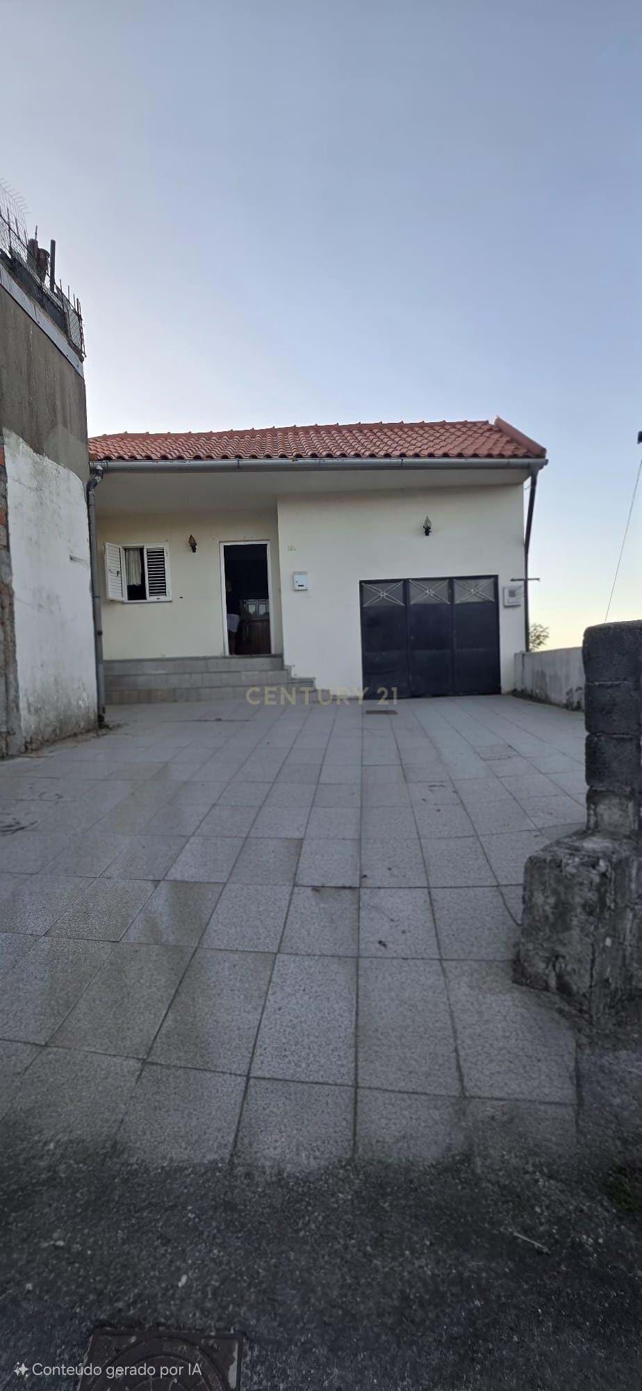 Charming 3-Bedroom Home in Candoso, Guimarães