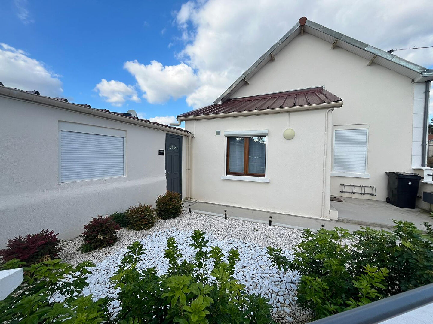 Commercial for sale in Amiens, France