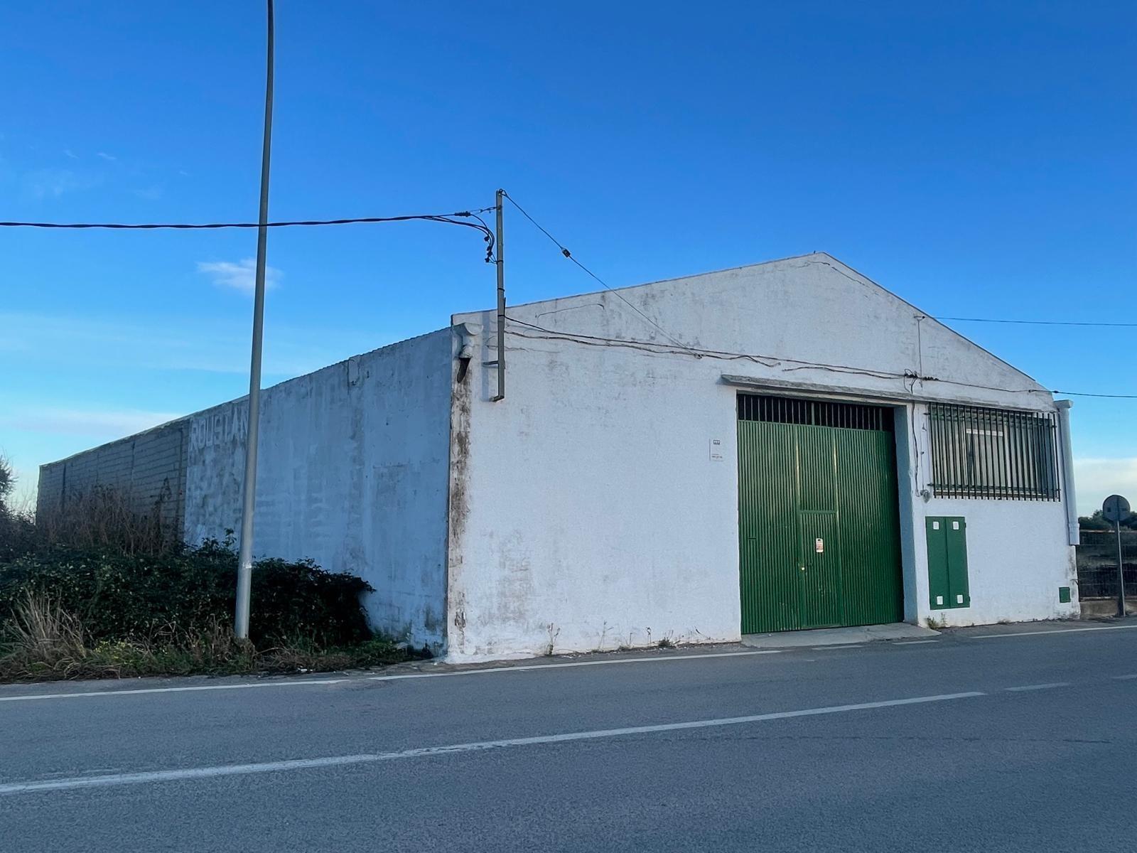 Unique Opportunity: Industrial Warehouse in Alcanar