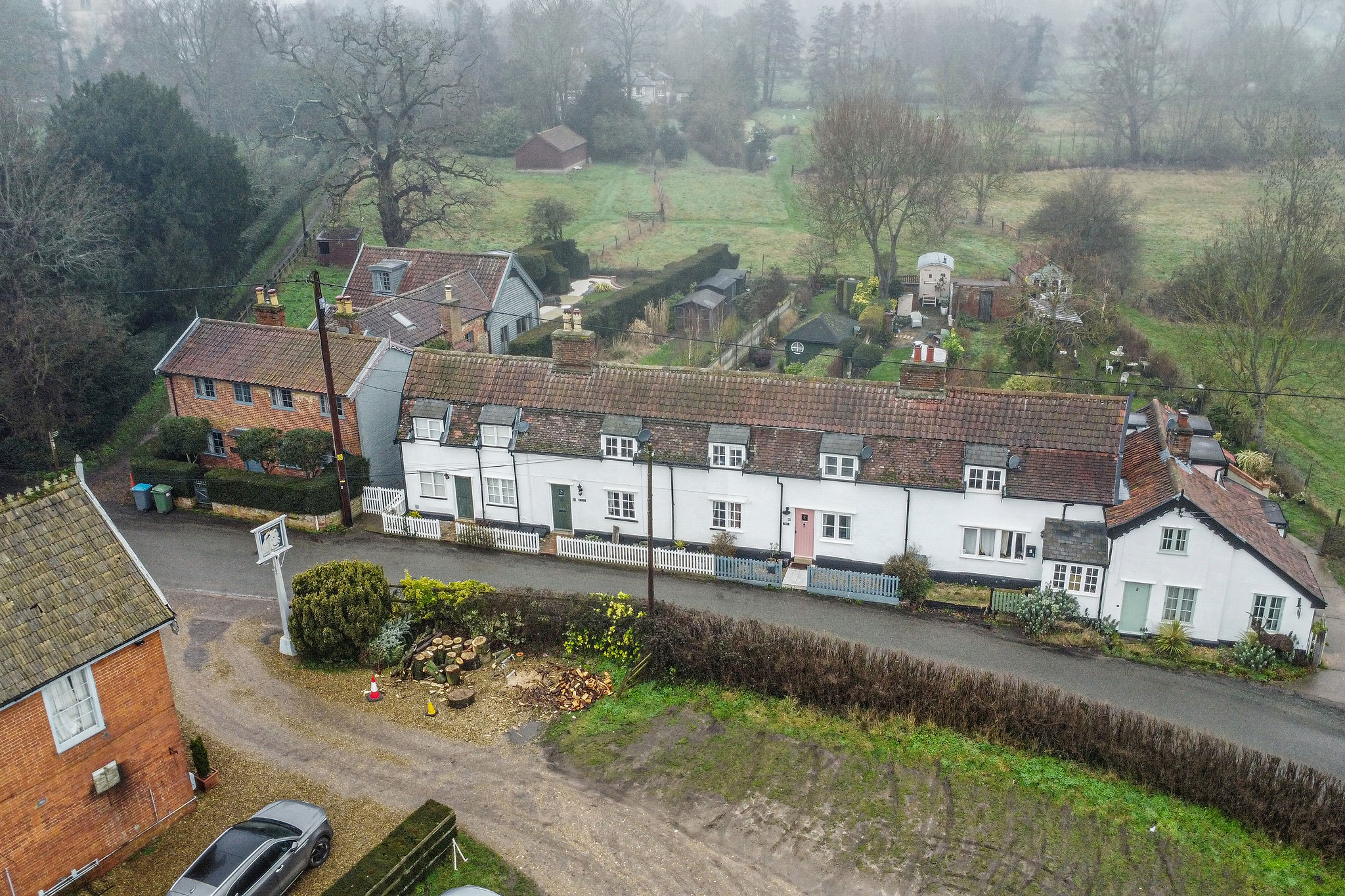 Terraced House: for sale in Lower Street Ufford