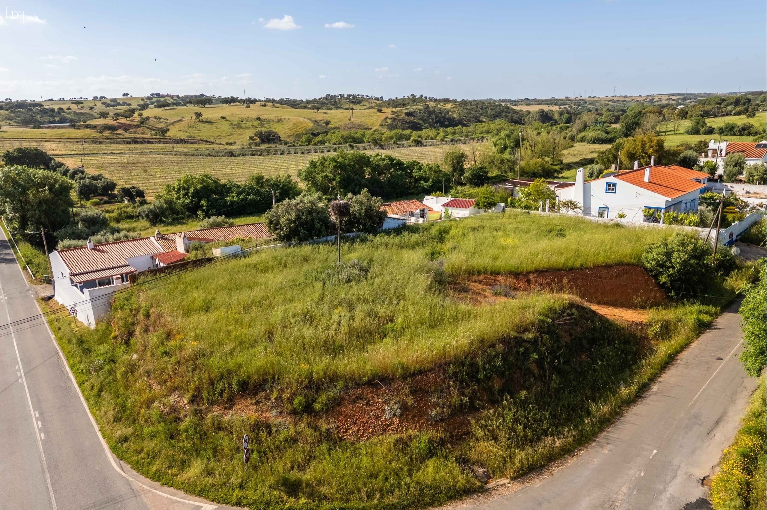 Rustic land of 3125 m² with PIP with feasibility to build