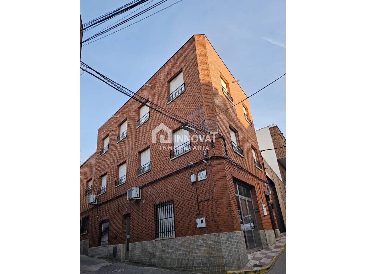 Building for sale in Los Navalucillos