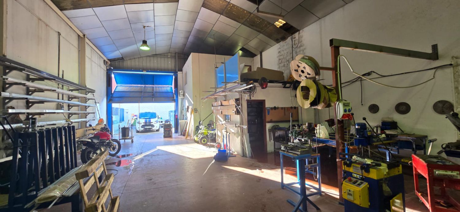 Industrial Warehouse for sale in Cadiz