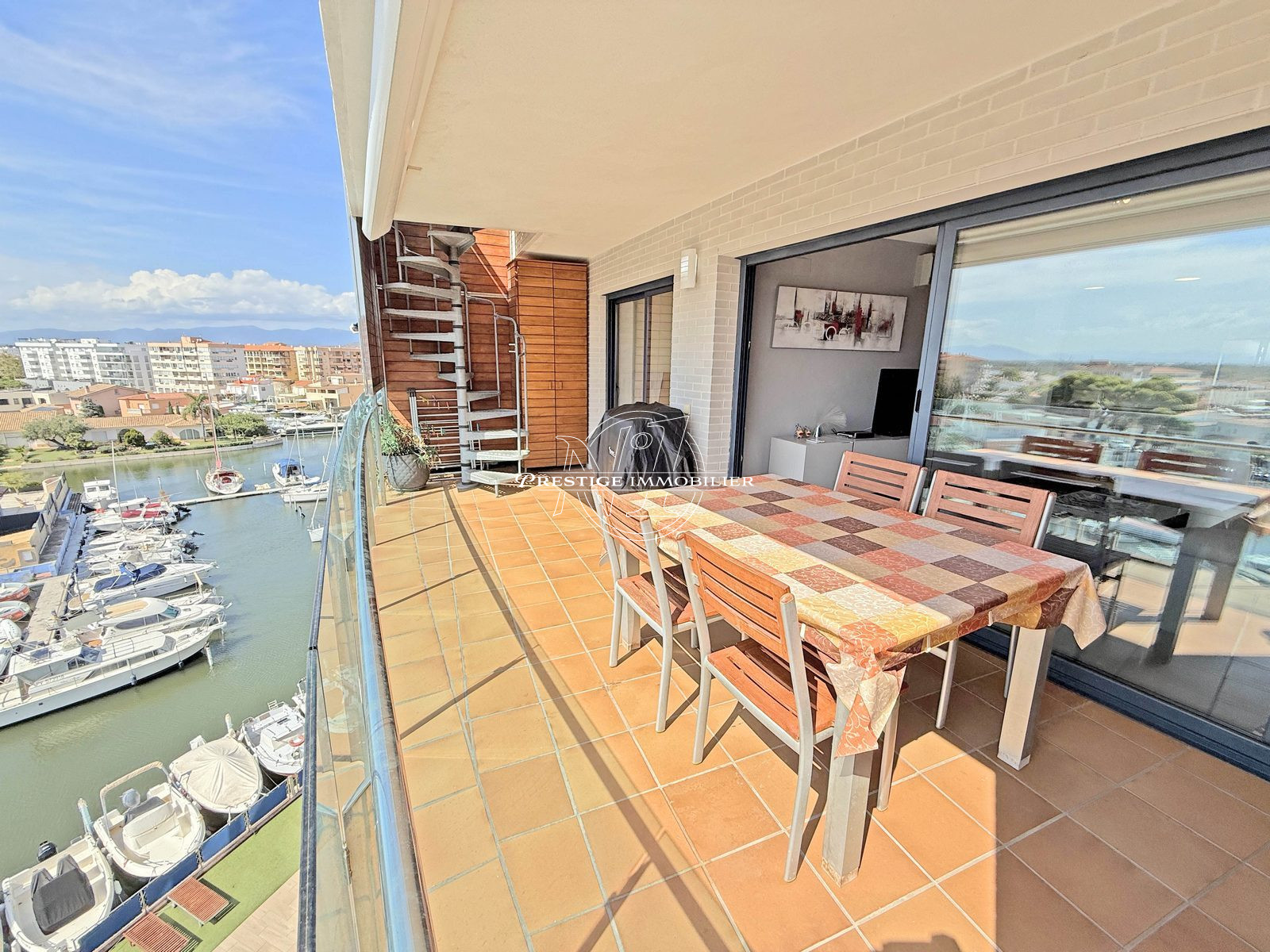 Condo for sale in Roses, Spain