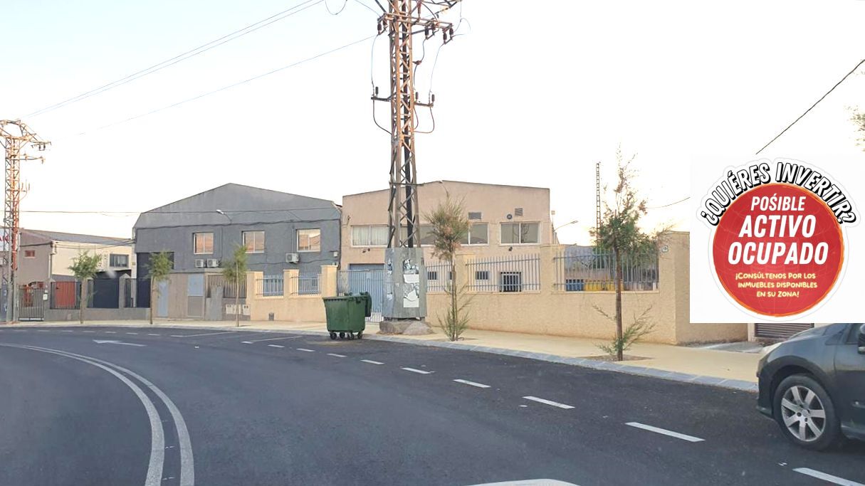 Building for sale in Elda, Spain