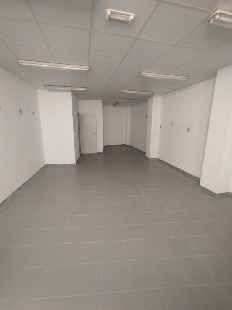 Commercial for sale in Atarfe, Spain